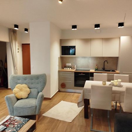 Jordanapartment ポレッチ エクステリア 写真