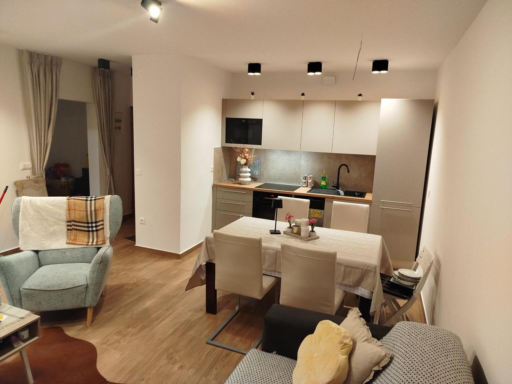 Jordanapartment ポレッチ エクステリア 写真